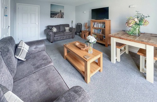 Sandilands Cottage | Great location for a small family holiday, close to the sea and sandy beaches.