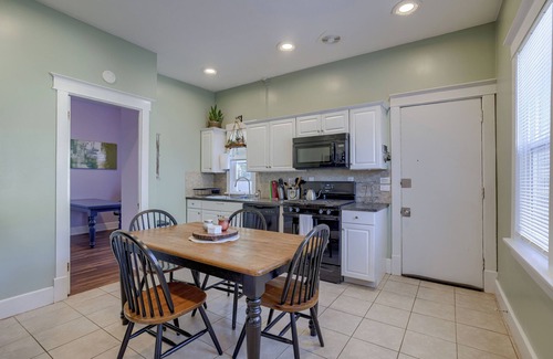 Benson House | Great location quiet private house in Benson