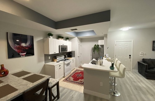 McGregor Apartment | Great location!