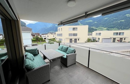Schattdorf Apartment | Great new apartment surrounded by nature.