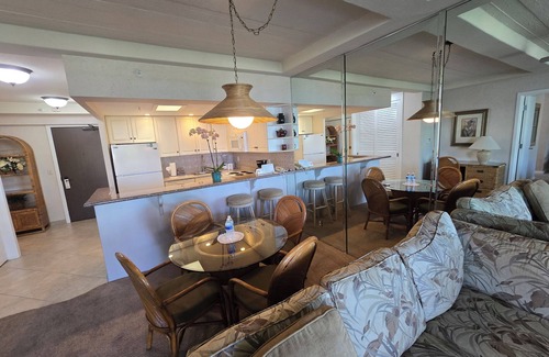Kaanapali Condo | Great Ocean View #357 1-bedroom 2-bath condo at The Whaler SPECIAL PRICING NOW!