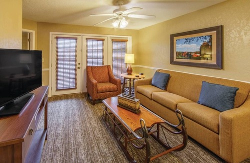 South Lee House | Great Place - 2 BD - Kitchen and Pool