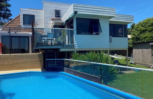 Tauranga House | Great place for a summer holiday with a pool and a great view across the water