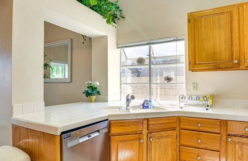 Green Valley North House | Great price long term rent 1 to 12 months (2beds; 2 baths) UNIQUE LOCATION