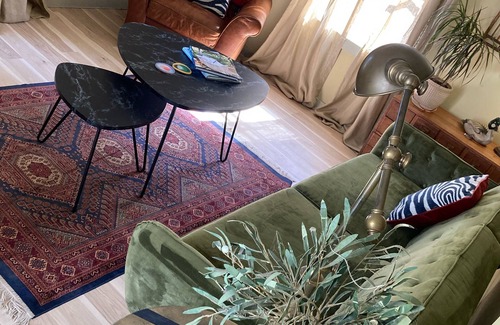 South Hero Cottage | GREAT RATES! CHARMING DOG FRIENDLY LAKESIDE COTTAGE
