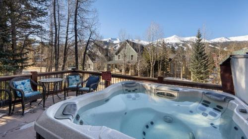 Weisshorn House | Great Raven Grande