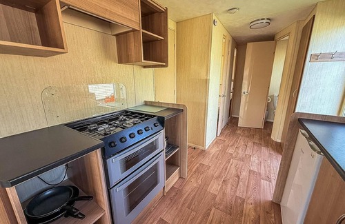 Hopton on Sea House | Great seaside 8 berth caravan at Haven Hopton-on-Sea in Norfolk ref 80010T