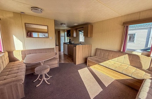 Hopton on Sea House | Great seaside 8 berth caravan at Haven Hopton-on-Sea in Norfolk ref 80010T