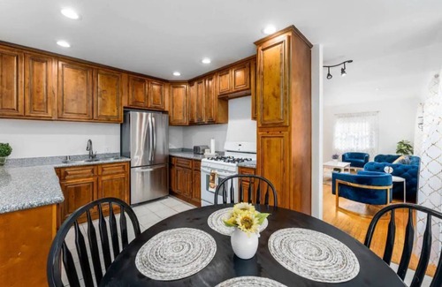 Lawndale House | Great South Bay home near LAX, SoFi & Beaches!