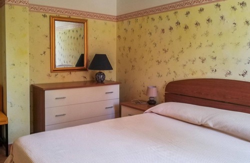 Castelnuovo di Porto Apartment | Great vacation apartment in best located country villa.