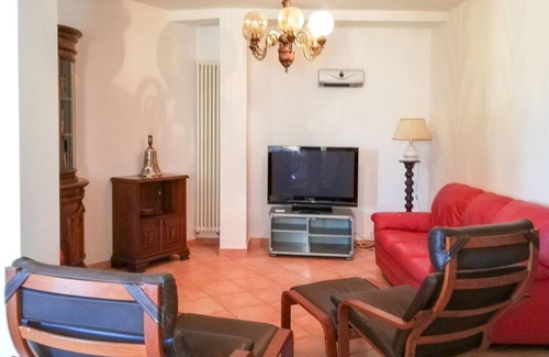 Castelnuovo di Porto Apartment | Great vacation apartment in best located country villa.