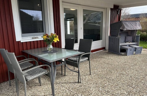 Warwerort House | Great vacation home directly on the North Sea, free of tourist tax.