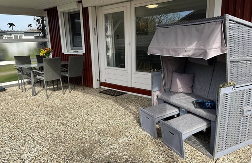 Warwerort House | Great vacation home directly on the North Sea, free of tourist tax.