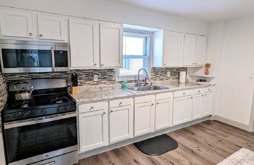 Stockade Historic District Apartment | GREAT VALUE - Walk to Casino & Union