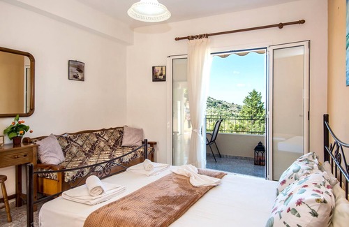 Razata Apartment | Great view, family friendly large apartments