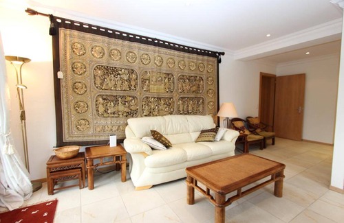 Chateau-d'Oex Apartment | Great View spacious 3 BR flat with Pool and Gym