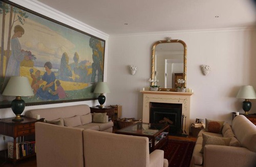 Chateau-d'Oex Apartment | Great View spacious 3 BR flat with Pool and Gym