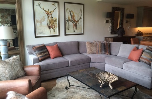 Moose Wilson Road Condo | Great Views, Great Location, Newly Renovated & Furnished, Jackson Hole Condo !