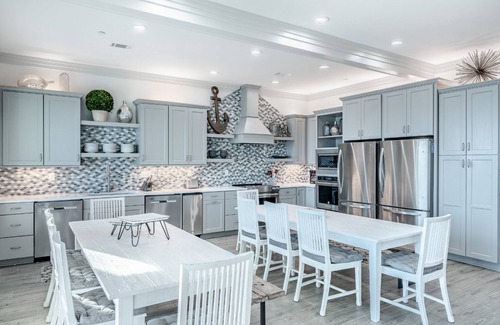 Laguna Beach Estates House | "Great White" Great Family Vacation! Beachfront + Private Pool