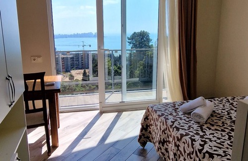 Mtsvane Kontskhi Hotel | Green Cape Tower