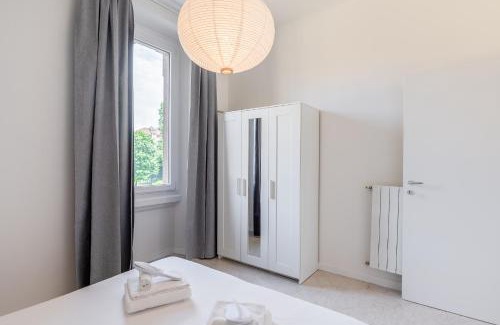 Musocco Apartment | Green Certosa - Bright & Modern - 2 Steps from Train Station by InnStay