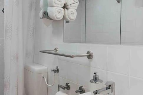 Pesnica Apartment | Green Cosy Group Floor Apartment