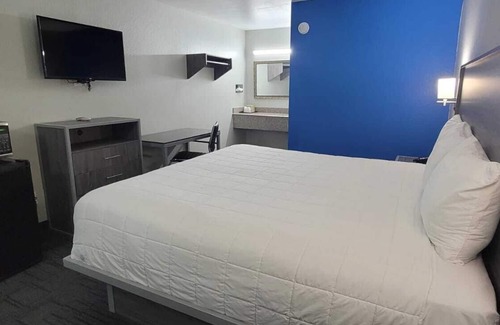 Henryetta Hotel | Green Country Inn