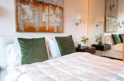 Marchirolo Apartment | Green forest - Ixihome