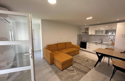 Kamen Apartment | Green Garden beautiful apartment in Split