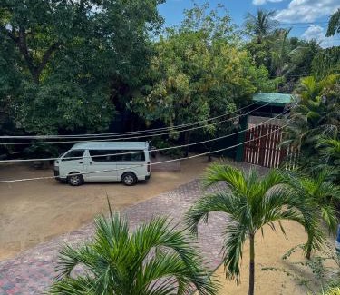 Manmunai North Hotel | Green Garden Hotel