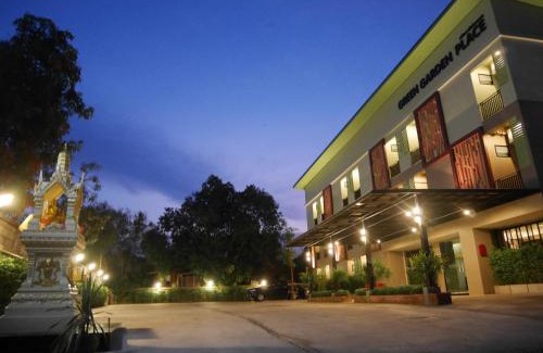 Mak Khaeng House | Green Garden Place