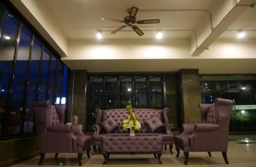 Mak Khaeng House | Green Garden Place