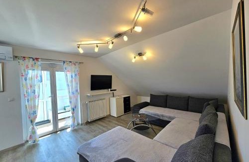 Zirovnica Apartment | Green Hill Apartments