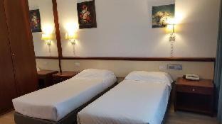 Corgeno Hotel | Green Hotel
