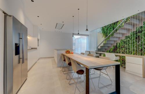 Playa San Juan Villa | Green House - Modern Villa in Tenerife, Spain