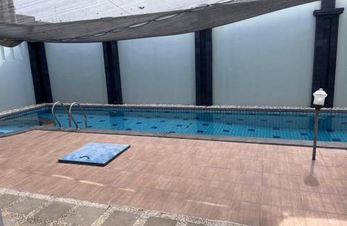 Surakarta Villa | Green House with Pool
