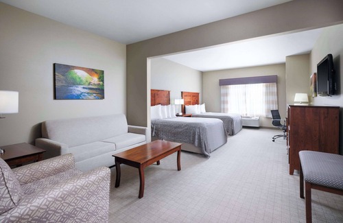 Arcola Hotel | Green Mill Village Hotel & Suites, BW Signature Collection