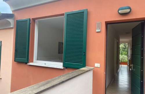 San Terenzo Apartment | Green Oasis 1