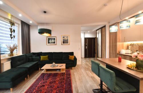 Grudziadz Apartment | Green Penthouse
