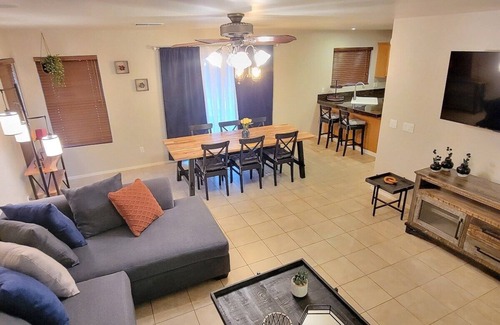 Green Valley House | Green Valley Los Arroyos Home · Modern & Comfortable Residence 4BR/2BA