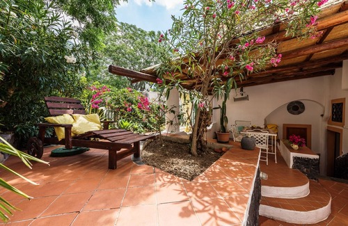 Leni Apartment | Green Yellow two-room apartment in Salina Aeolian Islands CIR:19083037C100309