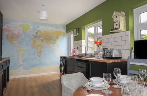 Caergeiliog Cottage | GREENFIELD, pet friendly, with open fire in Trearddur Bay