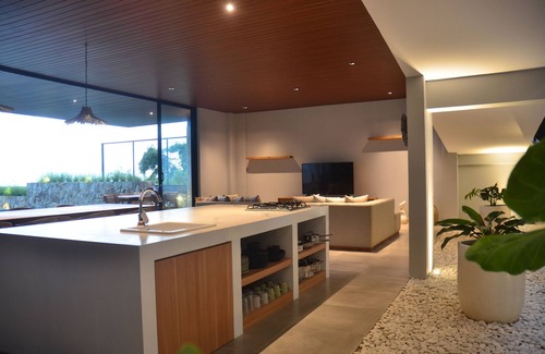 Bandung Villa | Greenhill Mountain City View 8BR Villa Heated Pool