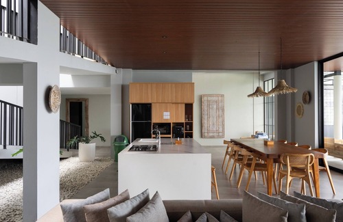 Bandung Villa | Greenhill Mountain City View 8BR Villa Heated Pool