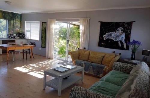 Reebok House | Greenhouse Cottage