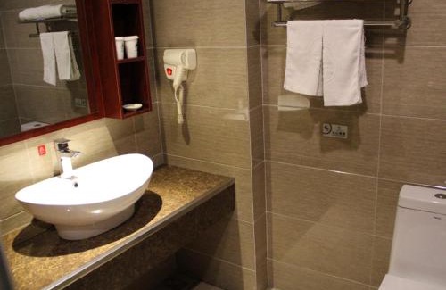 Tongzhou Hotel | GreenTree Inn Jiangsu Nantong Tongzhou Shiji Avenue Jianghaihuangdu Express Hotel