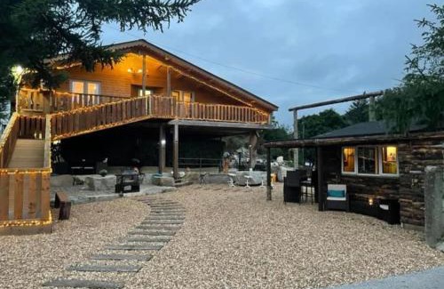 Mullaghbawn Ski Chalet | Greenvale Cabins