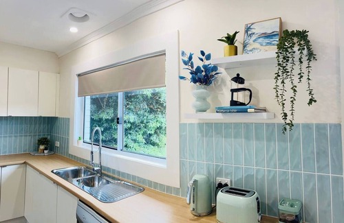Bell Post Hill House | 🔆GREENVIEW🔆BFast,WiFi,Fetch🔆Walk2Pizza,Liquor