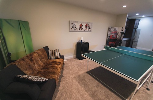Winnipeg House | Greenview Paradise - Worlds away, Yet minutes apart