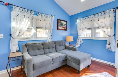 Hewitt House | Greenwood Lake Cottage with Shared Dock and Hot Tub!